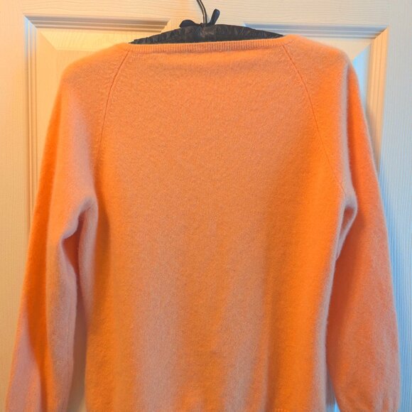 Peach Cashmere Sweater V-Neck Lord & Taylor PS - Picture 3 of 5